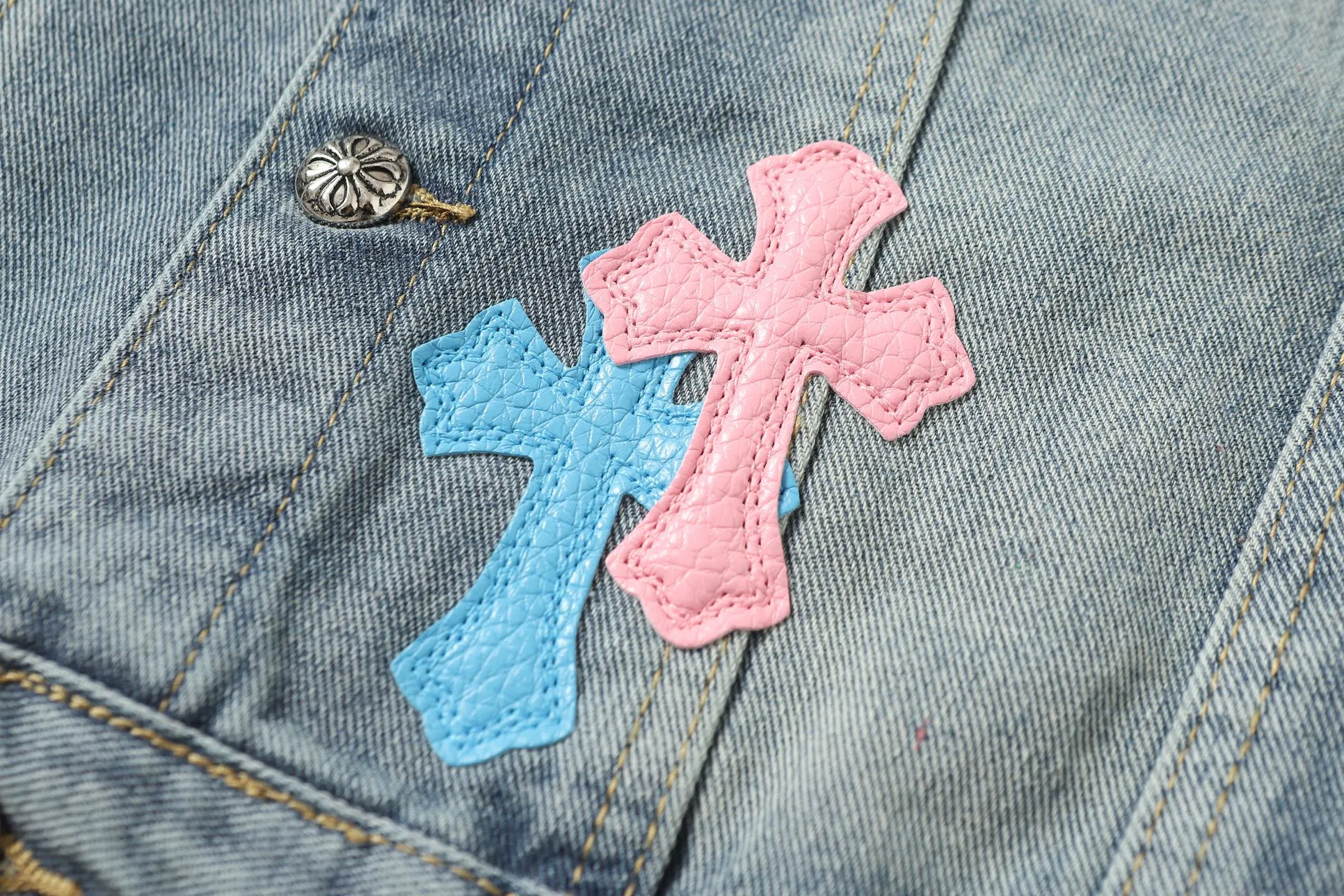P336 Actual photo [High quality] Coding: M12 Color: Picture color Size: M to XXXL Chrome Hearts Crow heart patchwork leather cross patchwork embroidered shirt denim jacket